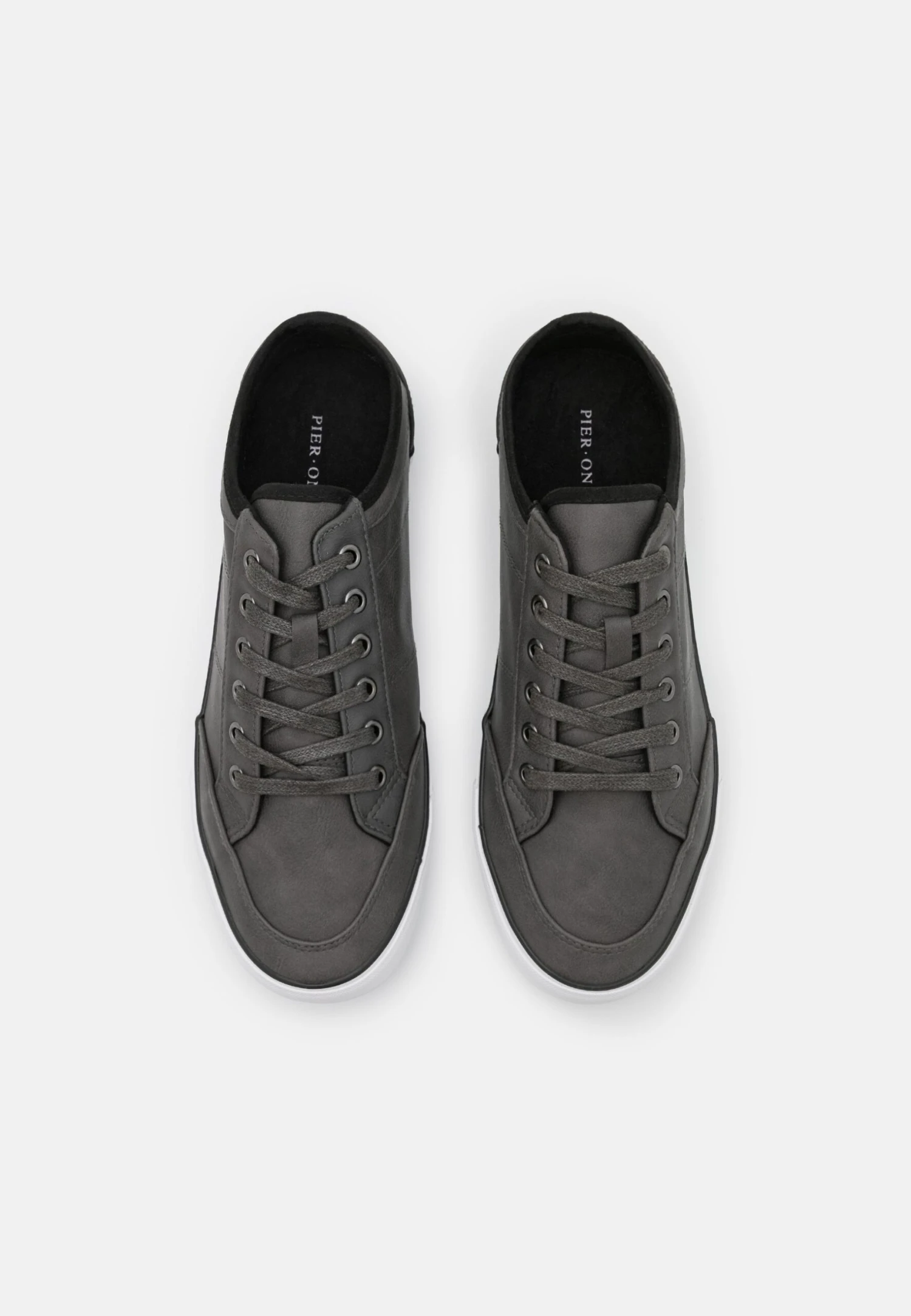 Sneakers Laag - Grey Pier One Sneakers Laag - Grey -Pier One Mannenmode Winkel 121b9e5dccd84e7482b811a5f0f11ce0 scaled