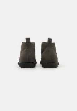 Pier One Unisex - Sportieve Veterschoenen - Grey -Pier One Mannenmode Winkel 1a69c3b5a7ed49d2869b1ff1aeeb8355