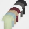 Pier One 7 Pack - T-Shirt Basic - Black /Green /Bordeaux -Pier One Mannenmode Winkel 21887bf1d6ec441db354ecf20efd812d
