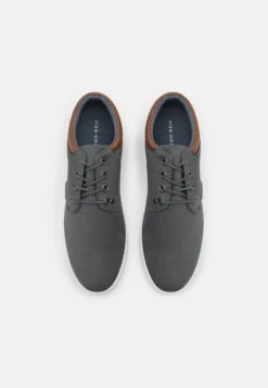 Pier One Unisex - Sneakers Laag - Grey 5 Pier One Unisex - Sneakers Laag - Grey -Pier One Mannenmode Winkel 300f1aa95a2a4579b4a07e57470c9afc