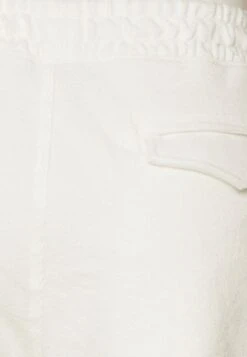 Pier One Trainingsbroek - White -Pier One Mannenmode Winkel 386adaf7ee91480f99e05bbe94209d4d