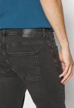 Pier One Straight Leg Jeans - Black -Pier One Mannenmode Winkel 4848de02ac0f4f06a014894ad9cb2258