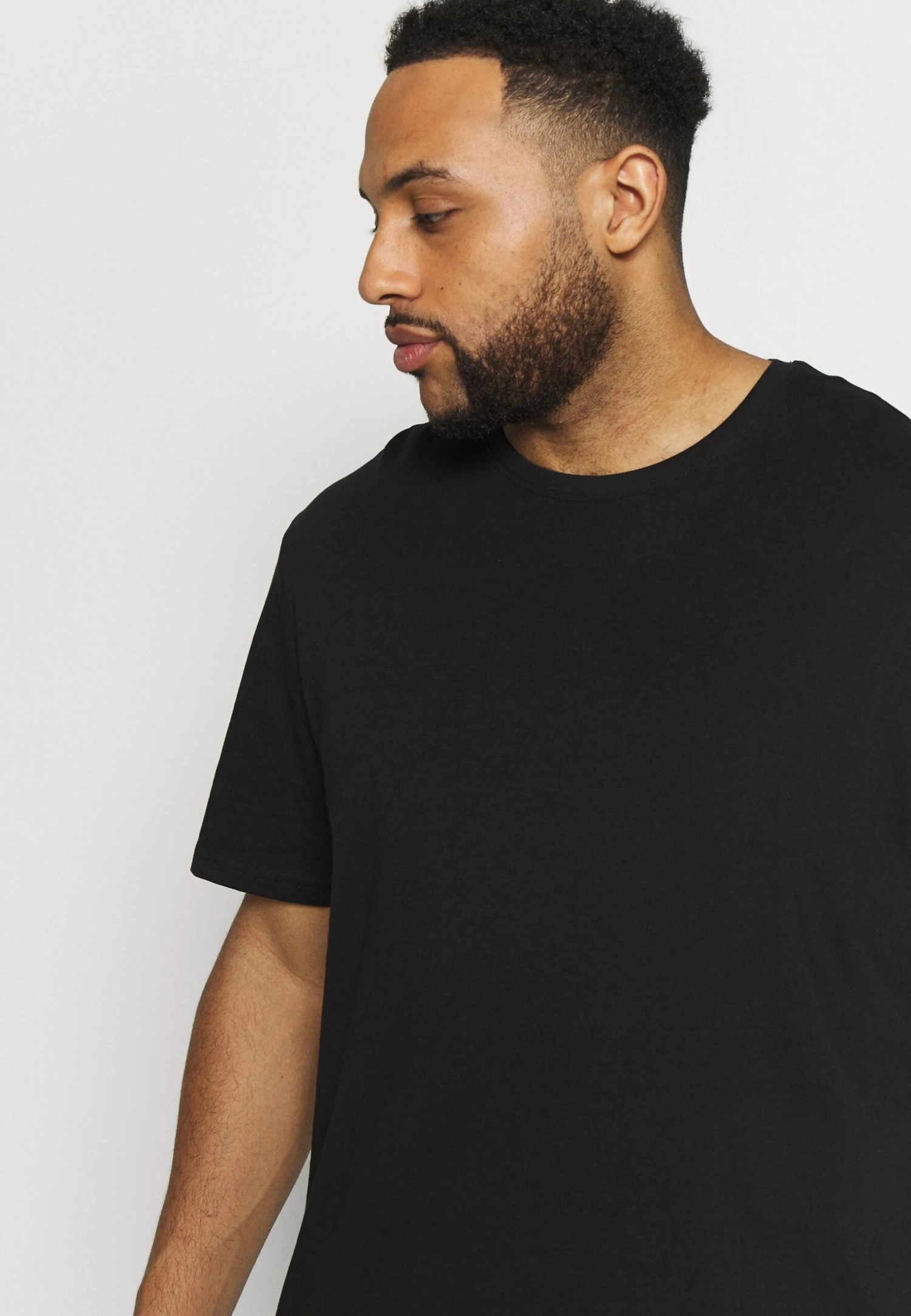 2 Pack - T-Shirt Basic -Black Pier One 2 Pack - T-Shirt Basic -Black -Pier One Mannenmode Winkel 534694f073cd4cafaa153bf3f6a29fa1 scaled