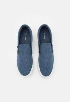 Pier One Sneakers Laag - Blue -Pier One Mannenmode Winkel 61390e6b7b1e476ba0552d835f4d2f5f
