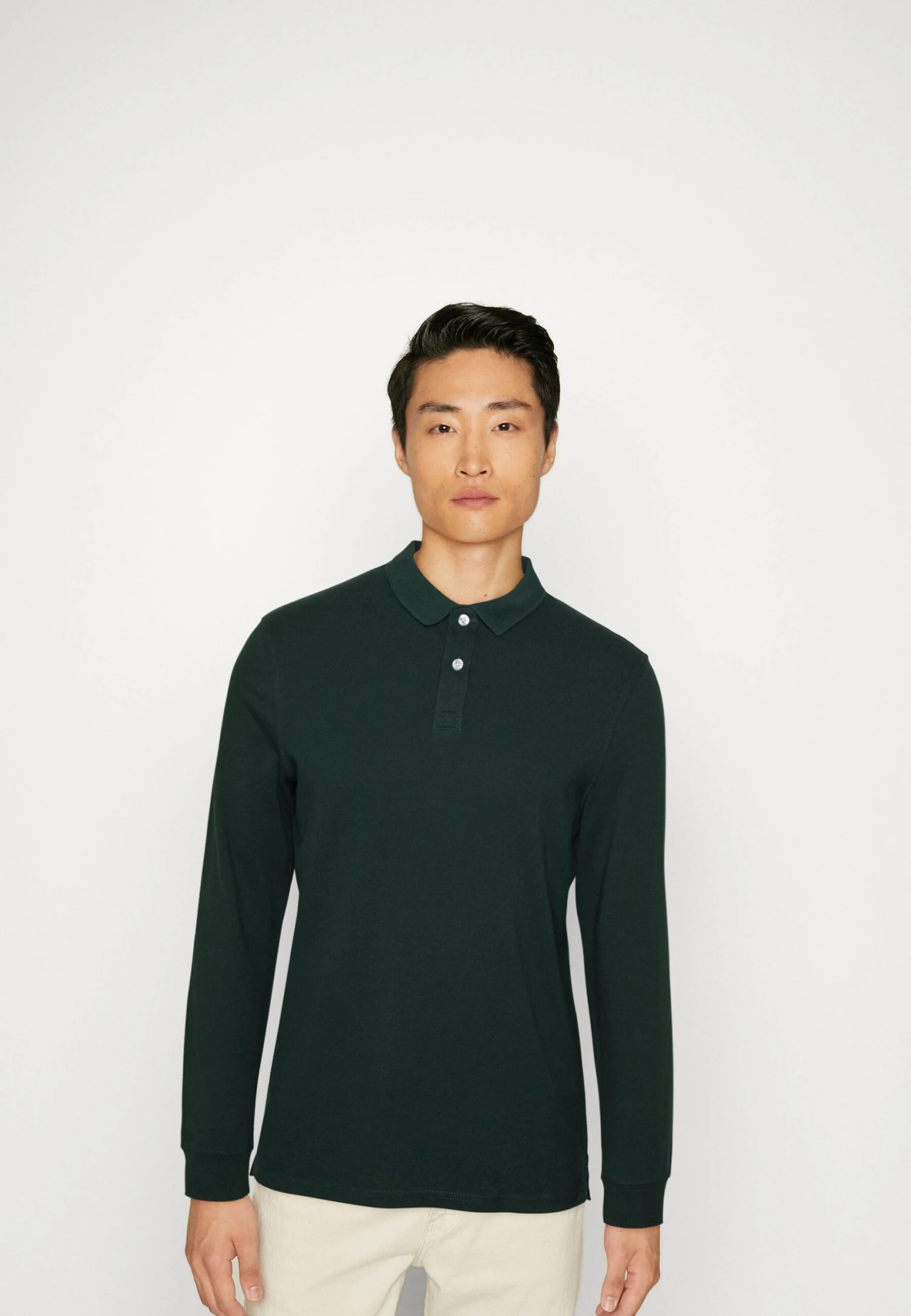 Poloshirt - Evergreen Pier One Poloshirt - Evergreen -Pier One Mannenmode Winkel 7da961a5e92b49309d1d2ee353b3a672 scaled