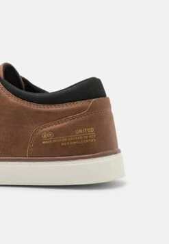 Pier One Sneakers Laag - Cognac -Pier One Mannenmode Winkel 8733e13d37d6492285523affe08eb939