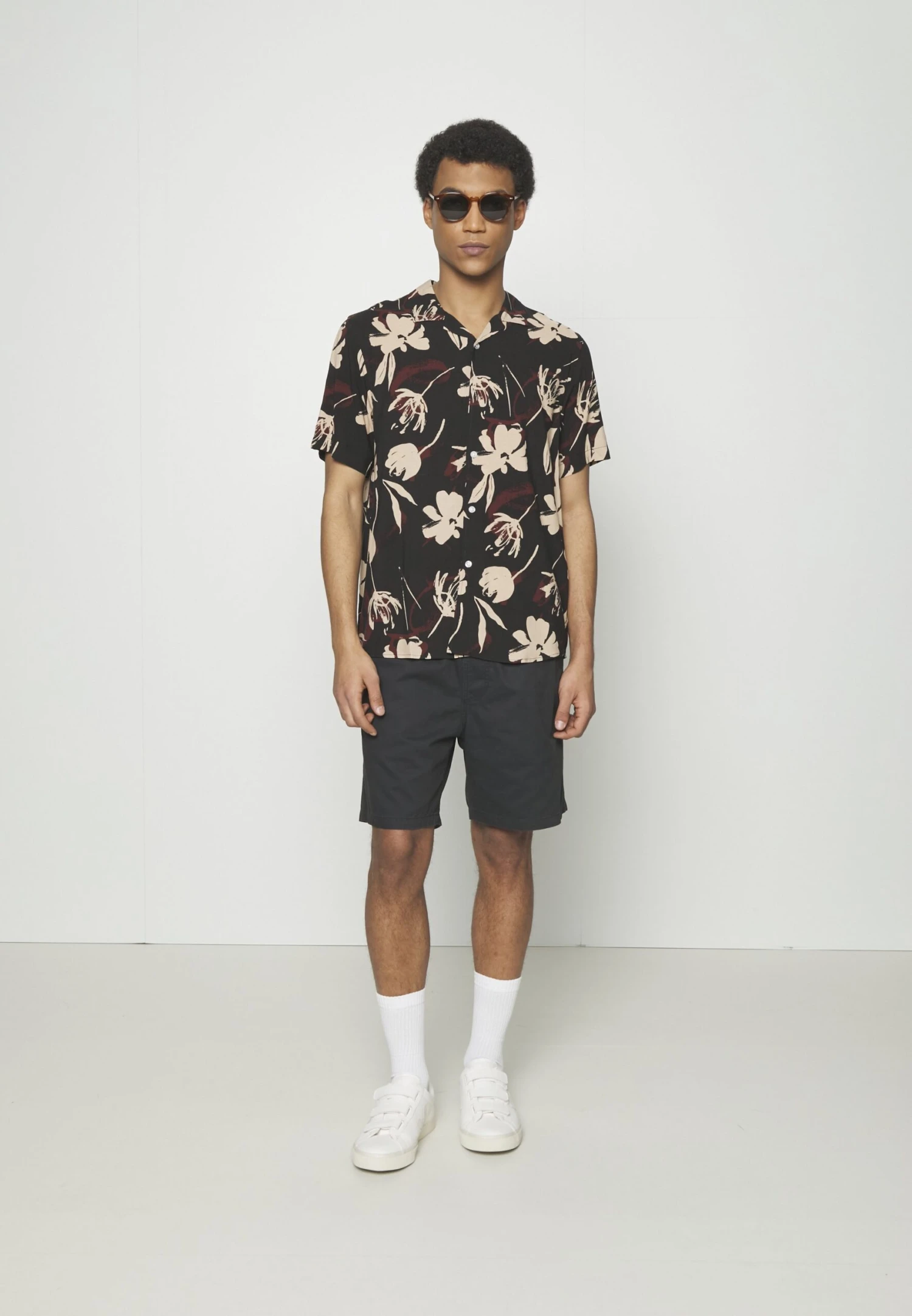 2 Pack - Shorts - Olive/Black Pier One 2 Pack - Shorts - Olive/Black -Pier One Mannenmode Winkel 893e8eba336149f1ababf2976072e0b5 scaled