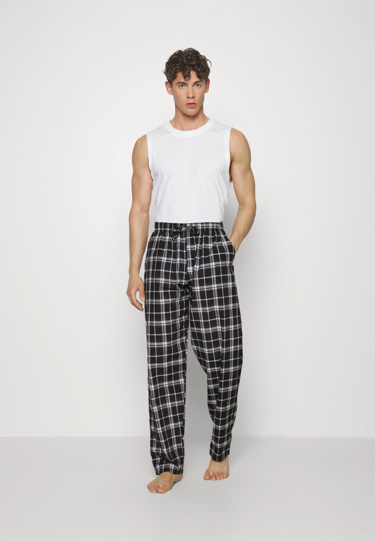 2 Pack - Pyjamabroek -Dark Blue Pier One 2 Pack - Pyjamabroek -Dark Blue -Pier One Mannenmode Winkel 8b384dadf98740faa41684359c2da6b9 scaled