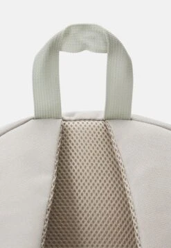 Pier One Unisex - Rugzak - Beige -Pier One Mannenmode Winkel 8e8f9a8b9f4446cc82b08f9c5a9d8ae9