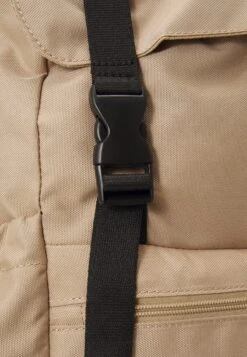 Pier One Unisex - Rugzak - Beige 5 Pier One Unisex - Rugzak - Beige -Pier One Mannenmode Winkel 8ef35f2fc9b745ed9708da6fc1c005e8