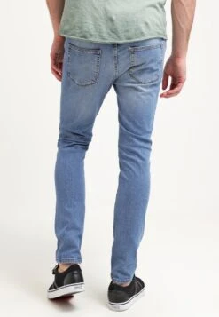 Pier One Slim Fit Jeans - Light Blue Denim 4 Pier One Slim Fit Jeans - Light Blue Denim -Pier One Mannenmode Winkel 9ce69a79e7f24d82919ce673ea1c8949