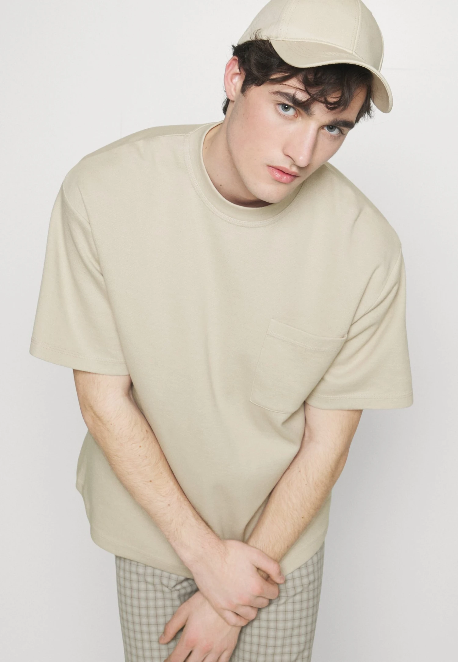 T-Shirt Basic - Beige Pier One T-Shirt Basic - Beige -Pier One Mannenmode Winkel 9ec49de4e17d477cafc4f77aa4f6354c scaled