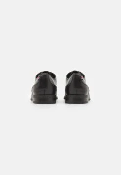 Pier One Unisex - Sportieve Veterschoenen - Black 4 Pier One Unisex - Sportieve Veterschoenen - Black -Pier One Mannenmode Winkel a124d672b6ac4c629922d686c22cad66