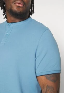 Pier One T-Shirt Basic - Light Blue -Pier One Mannenmode Winkel ab4cd54cc1144af9a970ae146909daf5