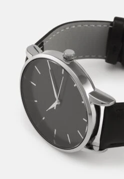 Pier One Horloge - Black/Silvercoloured -Pier One Mannenmode Winkel b21304d4d8ec4553ac54e4d73133cd2c