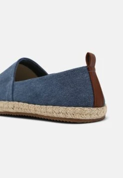 Pier One Rena Espadrille Unisex - Espadrilles - Blue -Pier One Mannenmode Winkel b517ee1340354961ae649b3a0c38da46