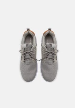 Pier One Sneakers Laag - Light Grey -Pier One Mannenmode Winkel b71dd9058534408f8047bc0ef94b1b38