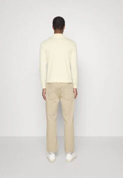 Pier One Slim Fit Jeans - Beige -Pier One Mannenmode Winkel d287d76c881f40d2a01ea01a2777be40