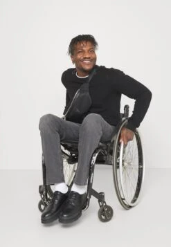 Pier One Straight Leg Jeans - Grey Denim -Pier One Mannenmode Winkel d68e27744b6d4606b039de4932177e16