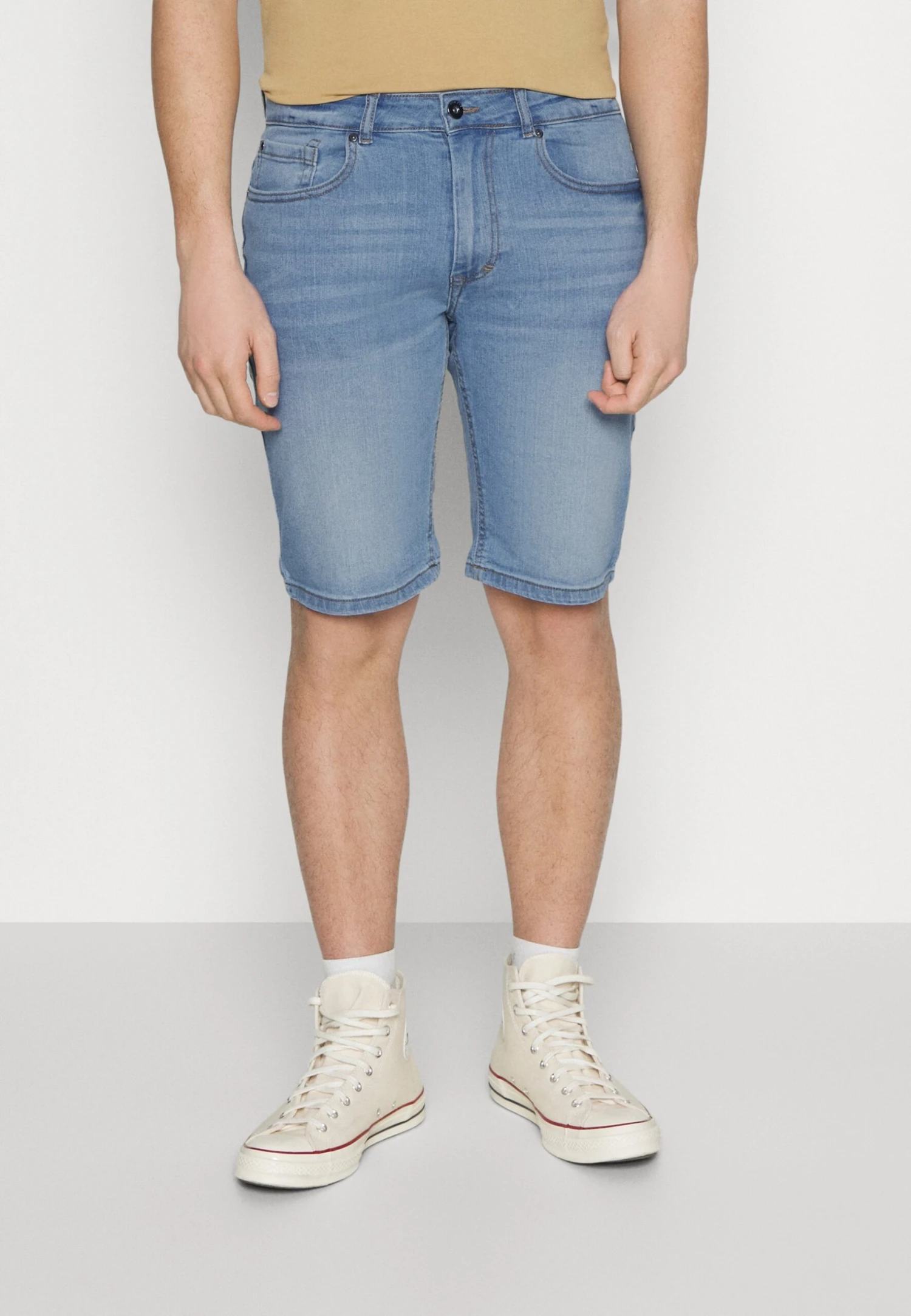 Jeansshort - Light Blue Denim Pier One Jeansshort - Light Blue Denim -Pier One Mannenmode Winkel e4826520c83f4a30a300b11f8c3dfb38 scaled