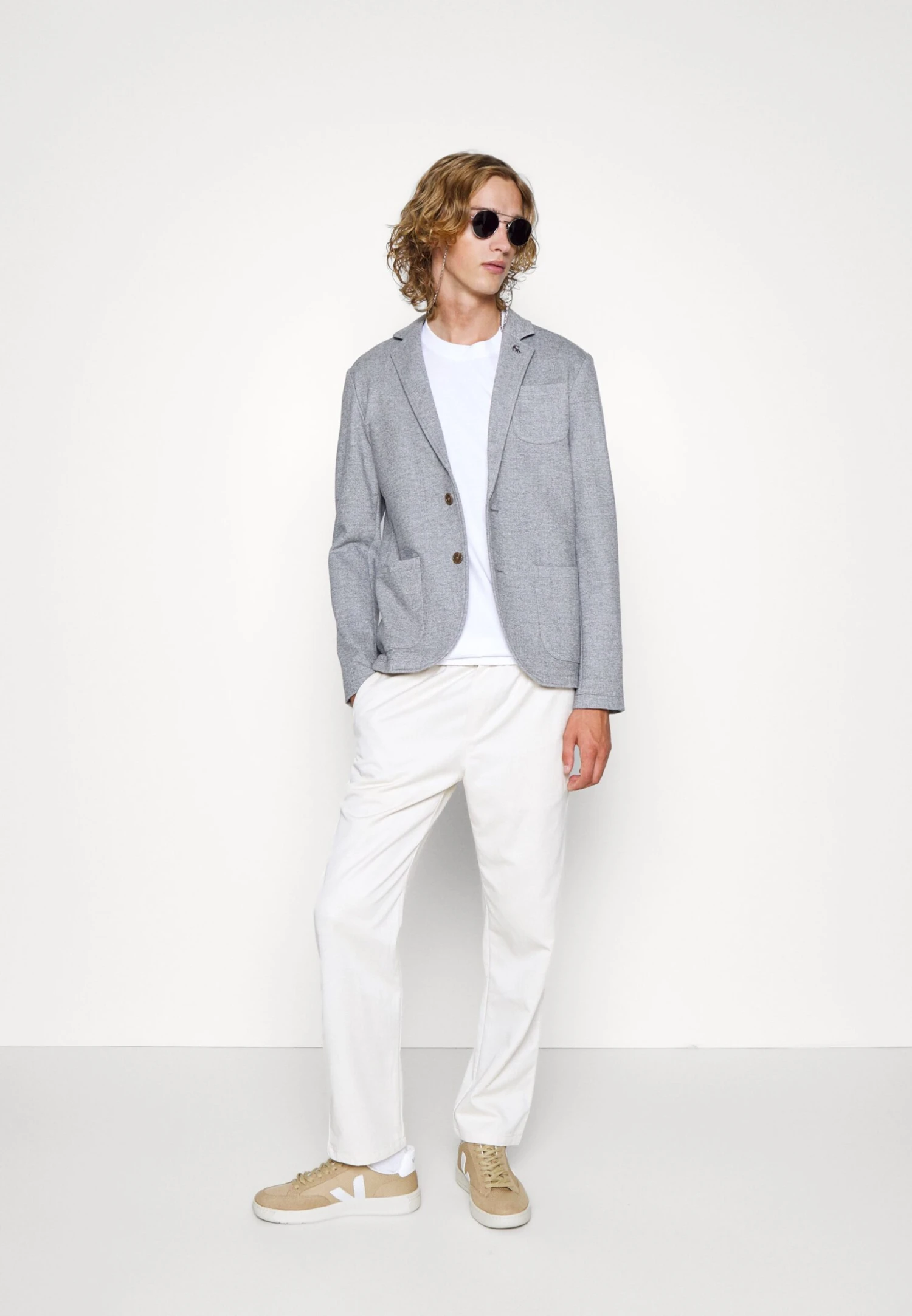 Blazer - Grey Pier One Blazer - Grey -Pier One Mannenmode Winkel e9034fc4d8554072bb3f4e4e63ca60d0 scaled
