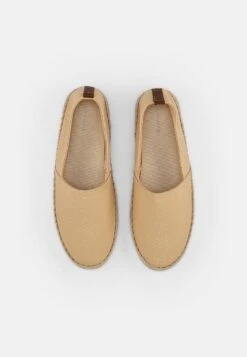 Pier One Rena Espadrille Unisex - Espadrilles - Beige -Pier One Mannenmode Winkel ee8bede9139e442b9465d505e9097d21