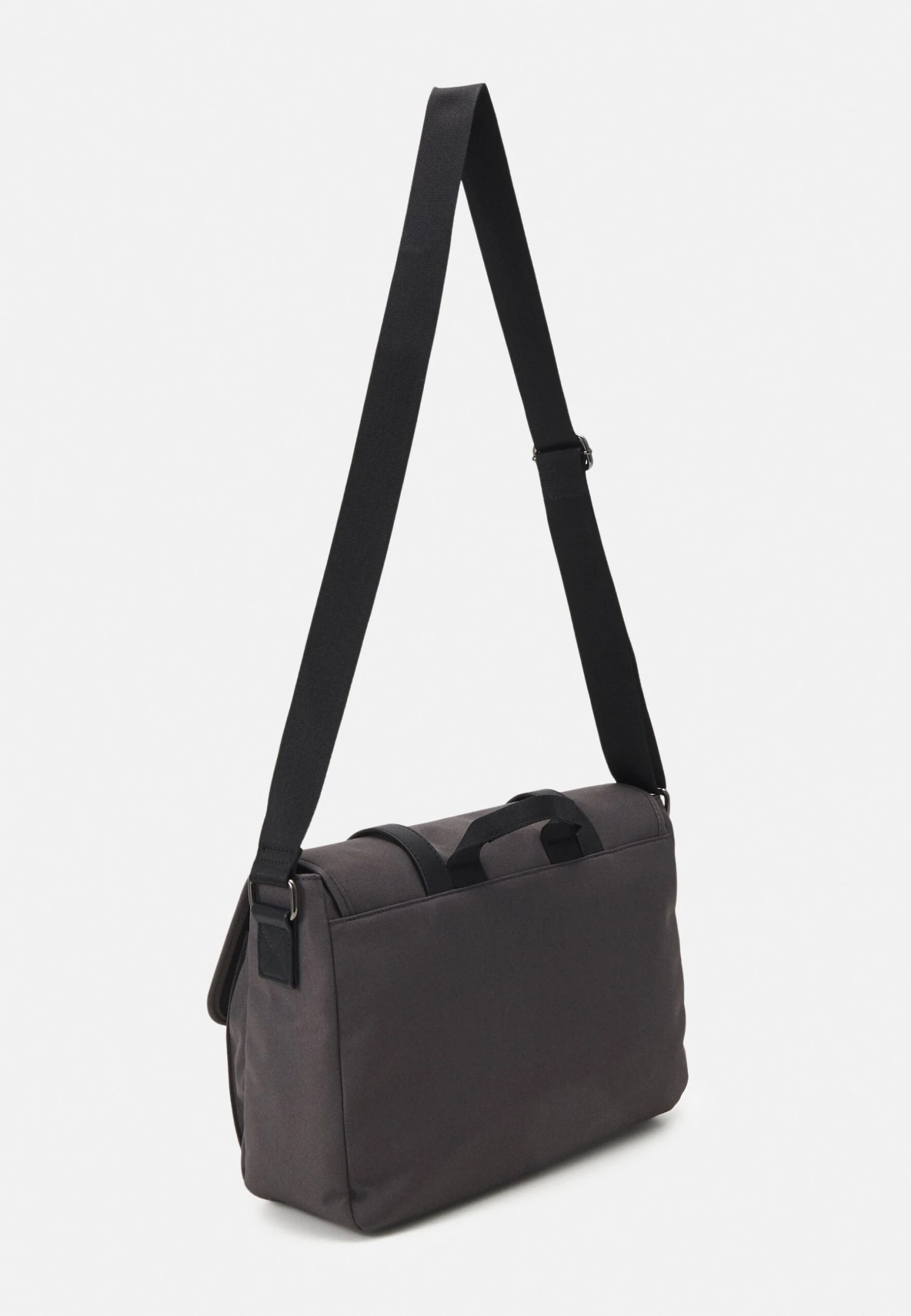 Schoudertas - Grey Pier One Schoudertas - Grey -Pier One Mannenmode Winkel f24f6c25c46044538fe8c3c422741869 scaled