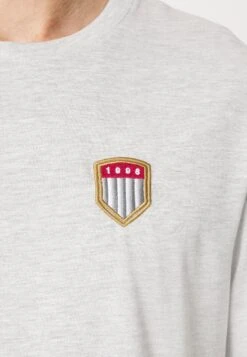 Pier One T-Shirt Print - Light Grey -Pier One Mannenmode Winkel f4331ccf979c432daff39645764777af