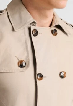 Pier One Trenchcoat - Beige -Pier One Mannenmode Winkel fd2acef9cc37474b8d762861283e4c9a